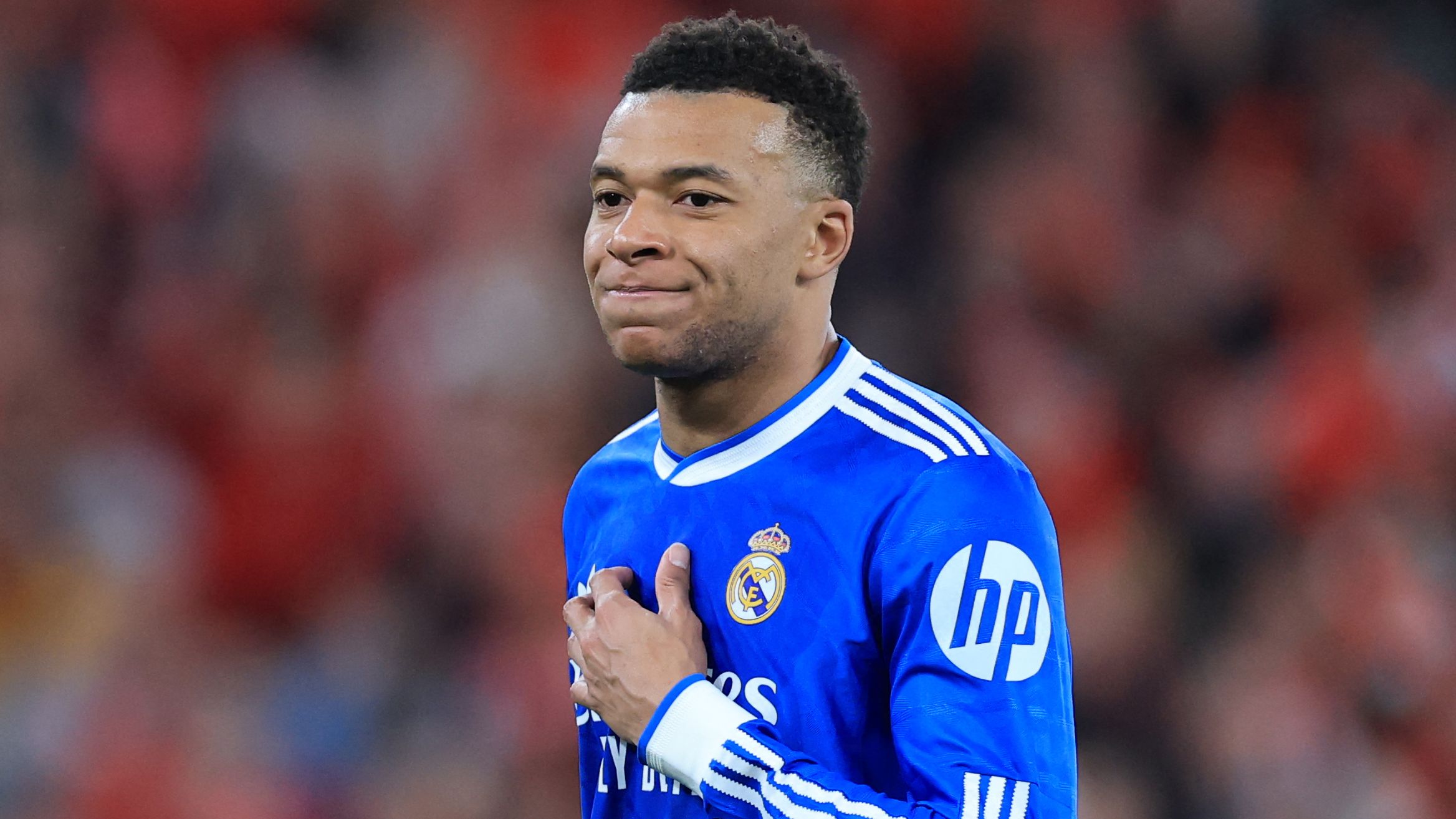 Mbappe's Persistent Knee Pain: Arbeloa's U-Turn on Fitness Claim